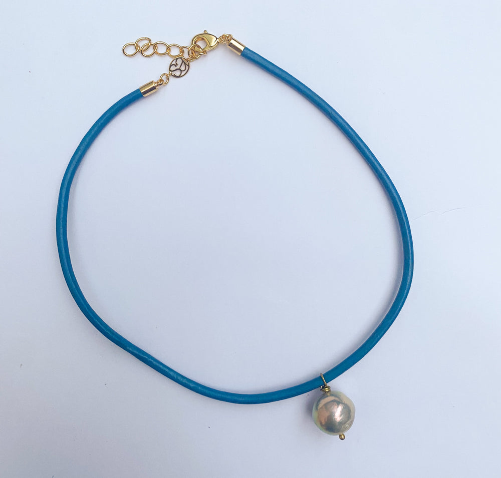 Pearl Leather Cord Choker Necklace Blue- SAMPLE