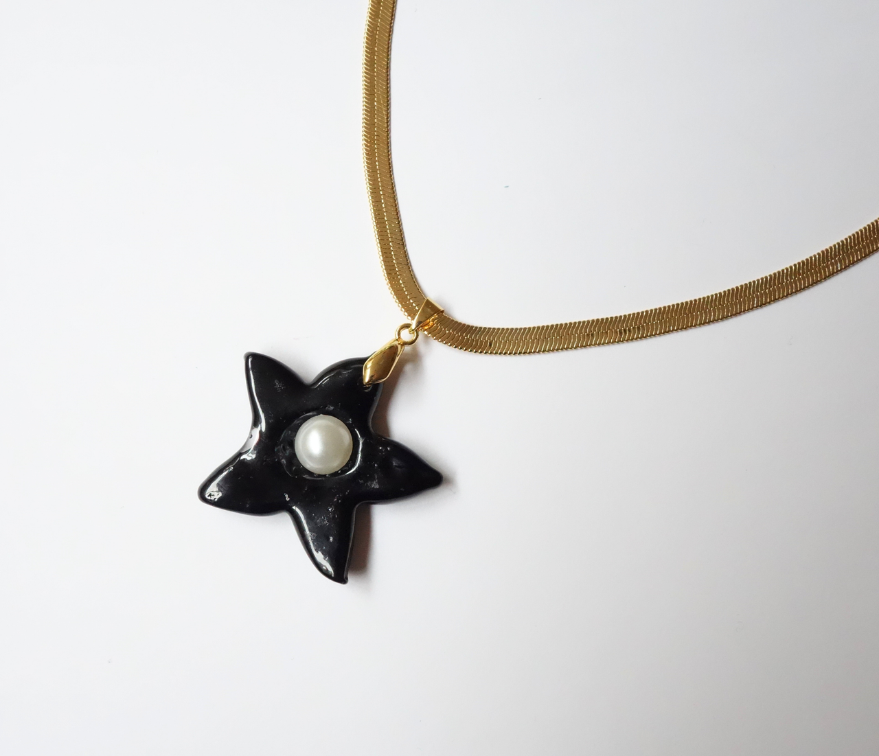Star Snake Chain Necklace - 1 in stock