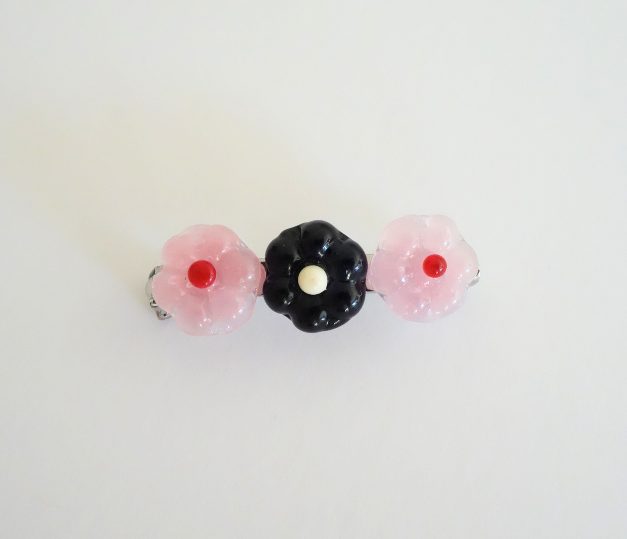 Daisy Brooch - SAMPLE