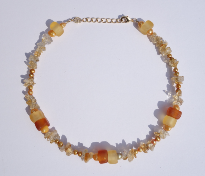 ORANGE SEMI PRECIOUS STONE, GLASS AND PEARL BEAD NECKLACE