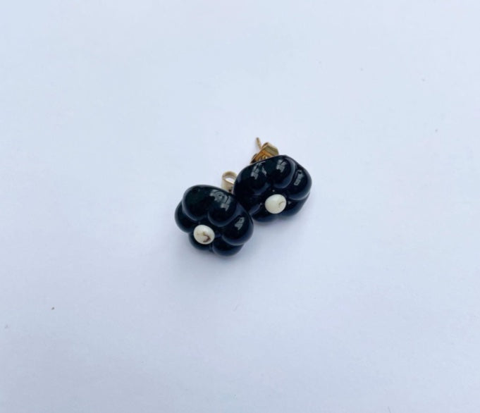 Daisy Black Stud Earring-SAMPLE