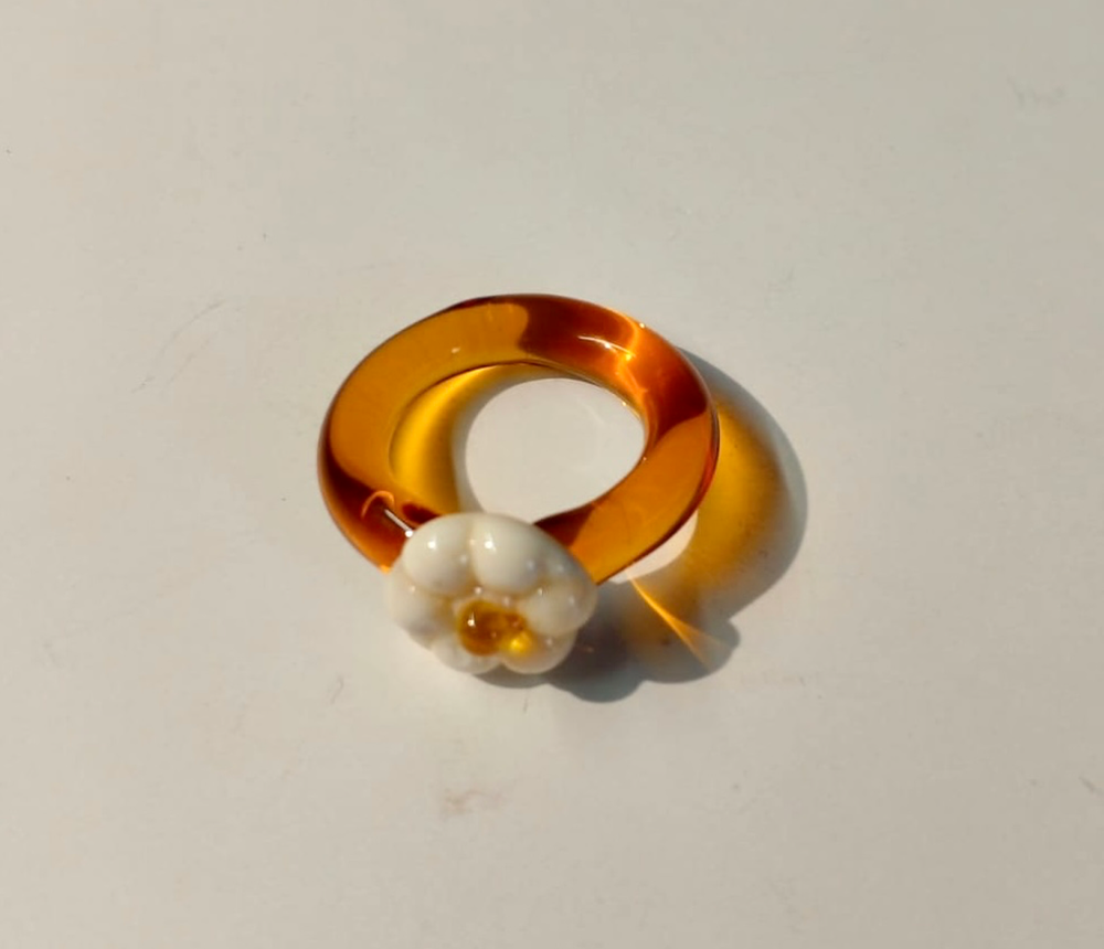 Daisy Amber & Ivory Glass Ring